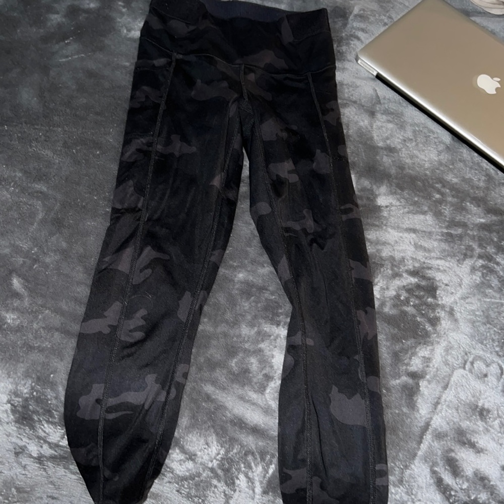 camo leggings
